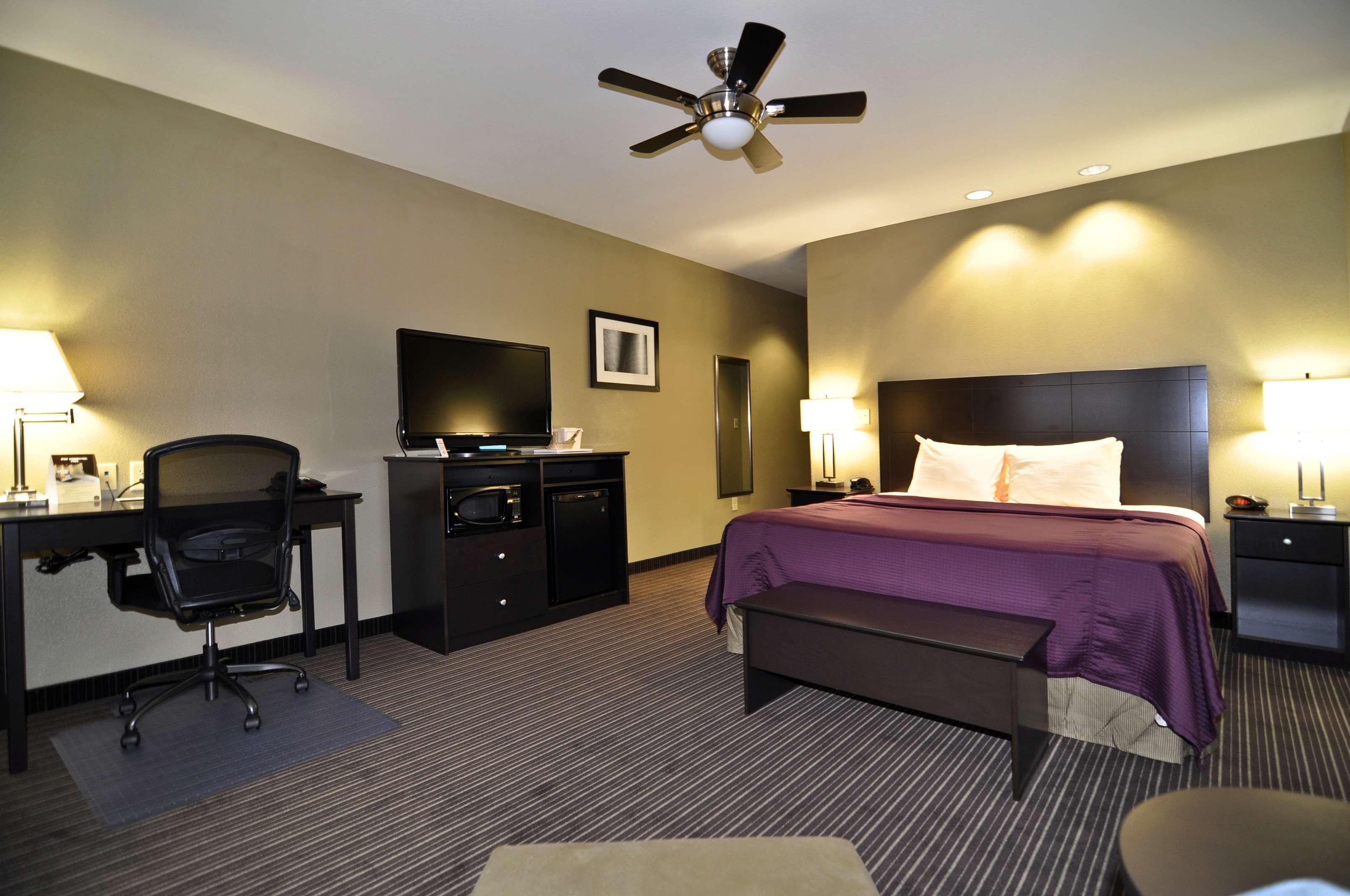 Best Western Giddings Inn & Suites Room photo
